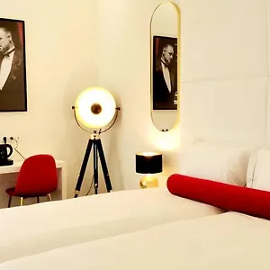 Hollywood By 4*, Lissabon Portugal