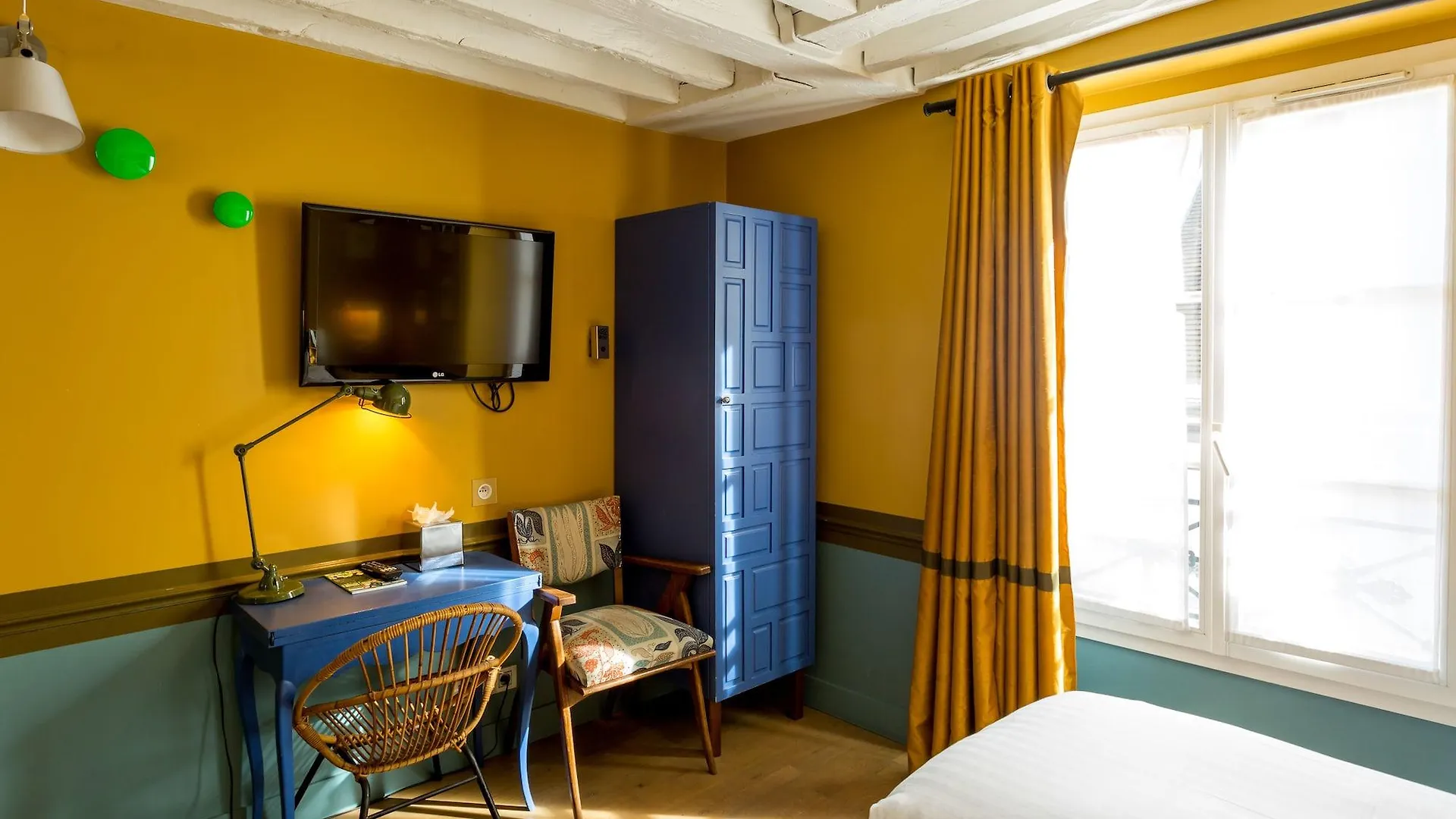 Hotel Crayon Paris