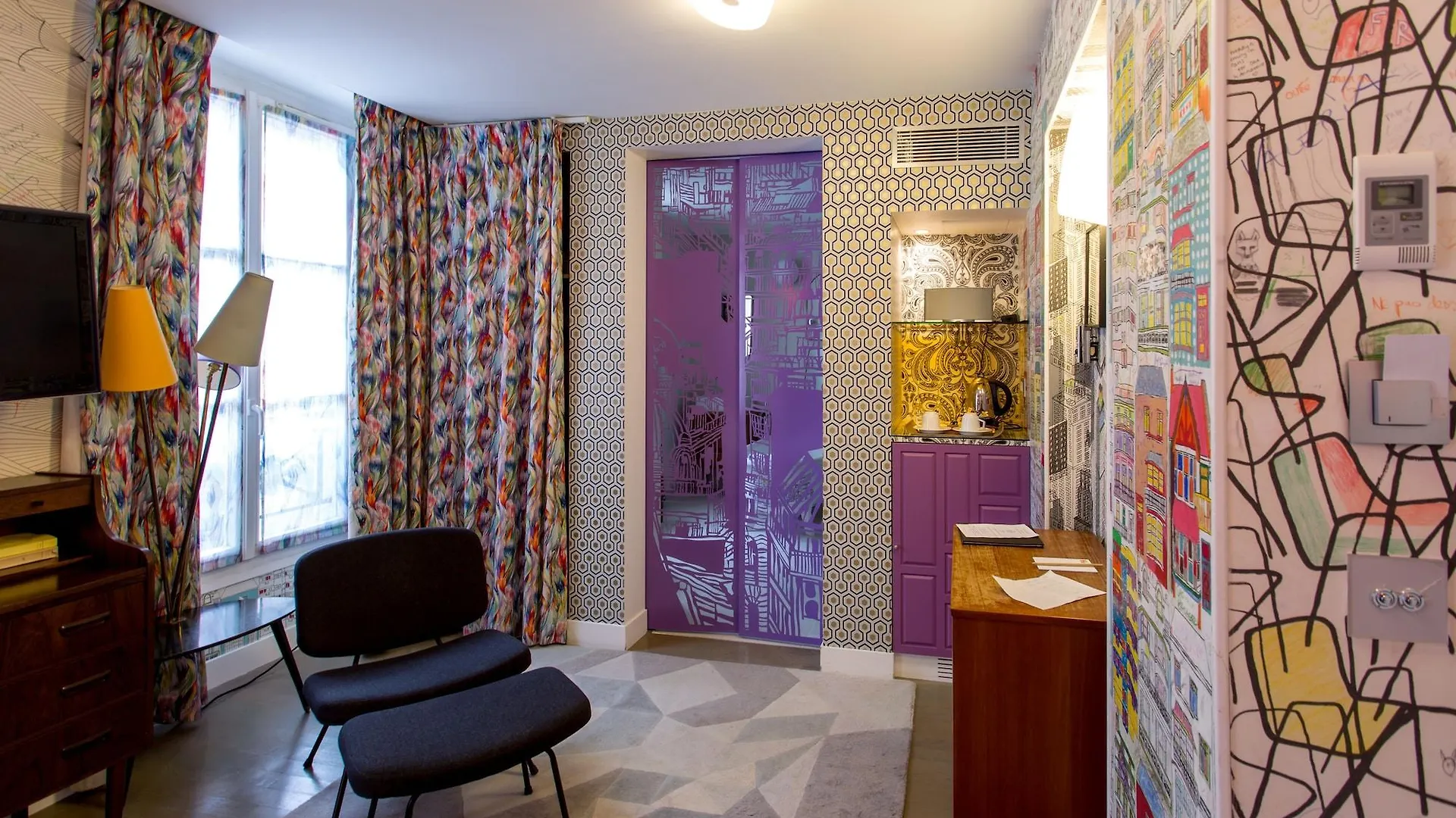 Hotel Crayon Paris France